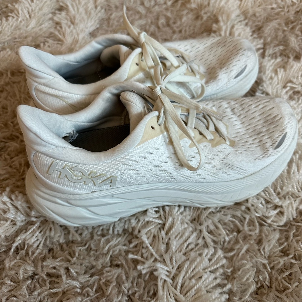 Women’s Hoka Clifton 8